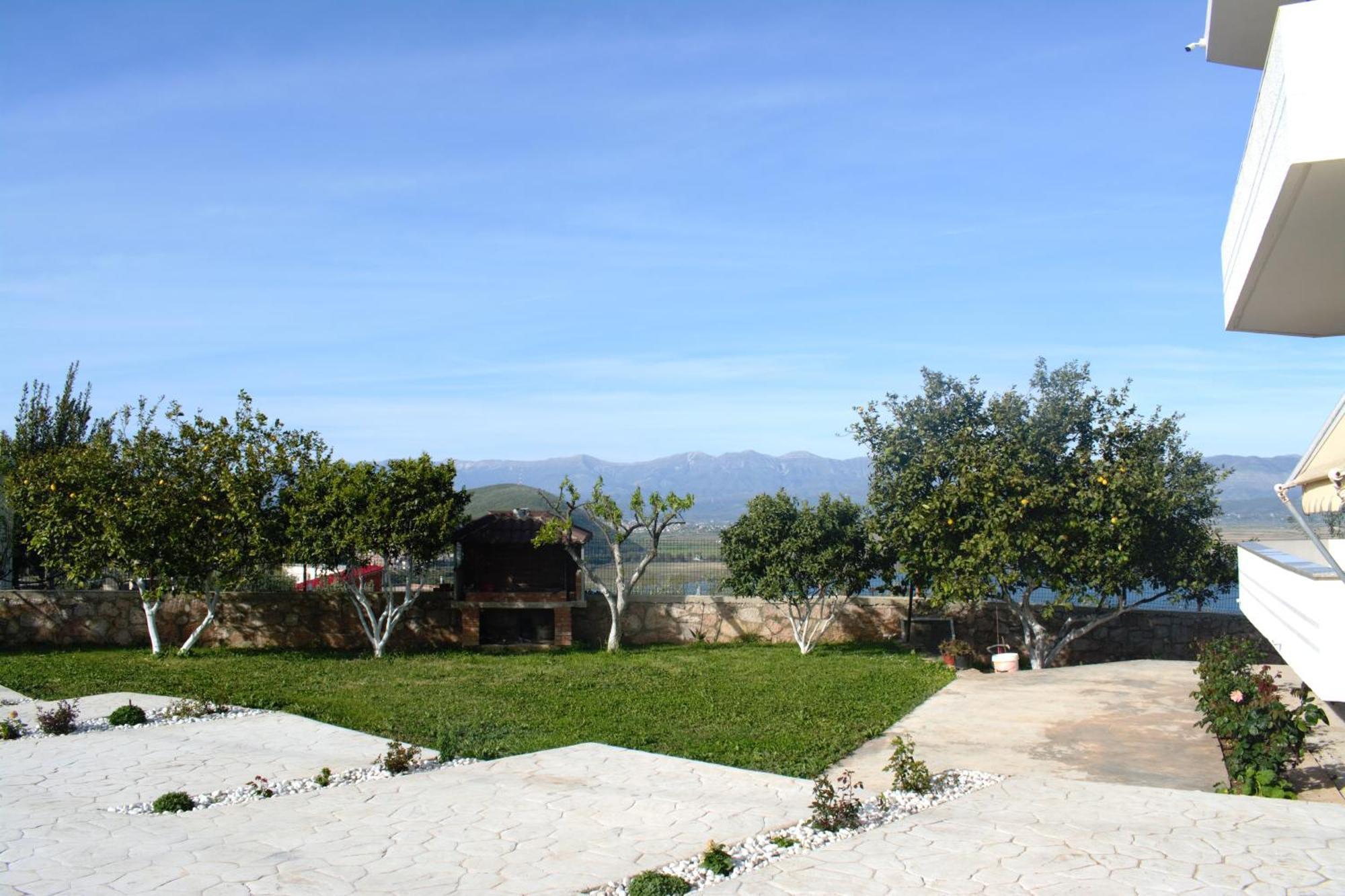 Villa Merka Ксамил Экстерьер фото